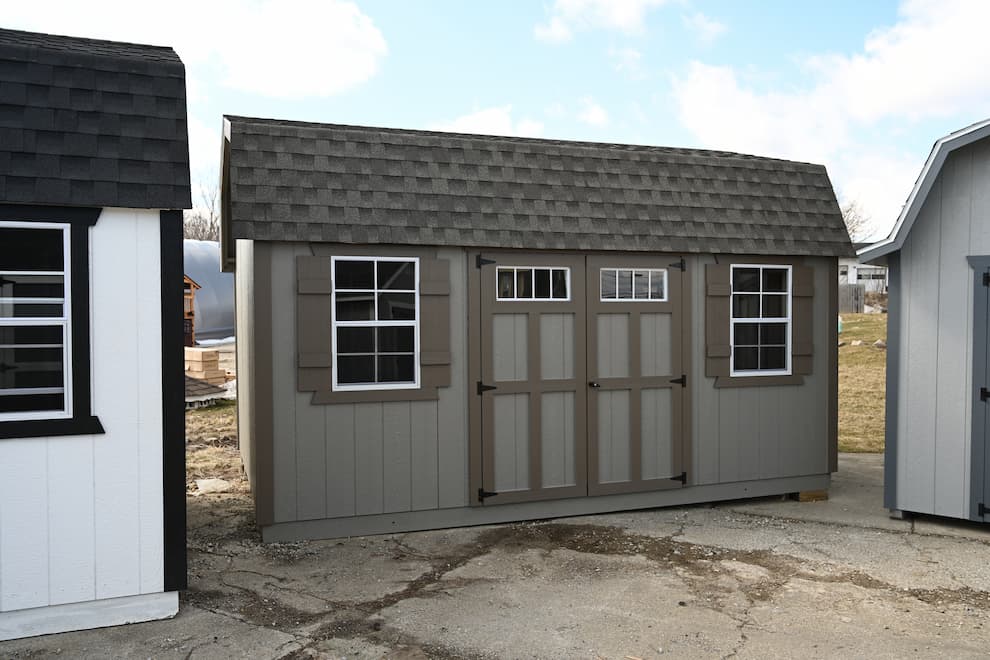 Outdoor storage sheds 