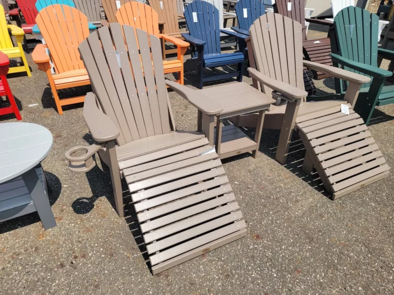 classic beach lounge chair with cup holder