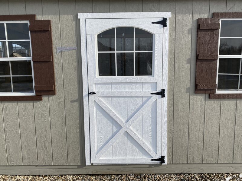 10x16 cabin with lite door