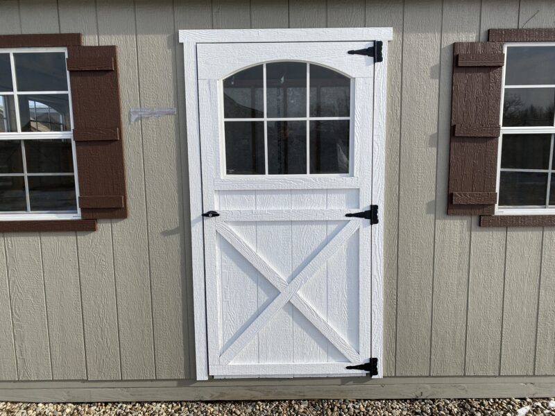10x16 cabin with lite door