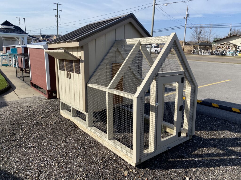 4x4 Chicken Coop with Run Hartville Outdoor Products