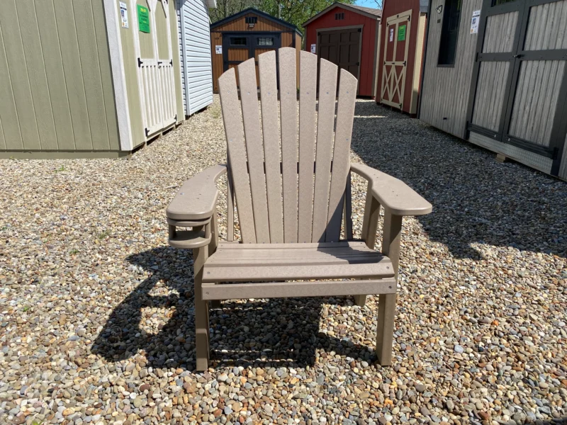 tan chair Akron Ohio