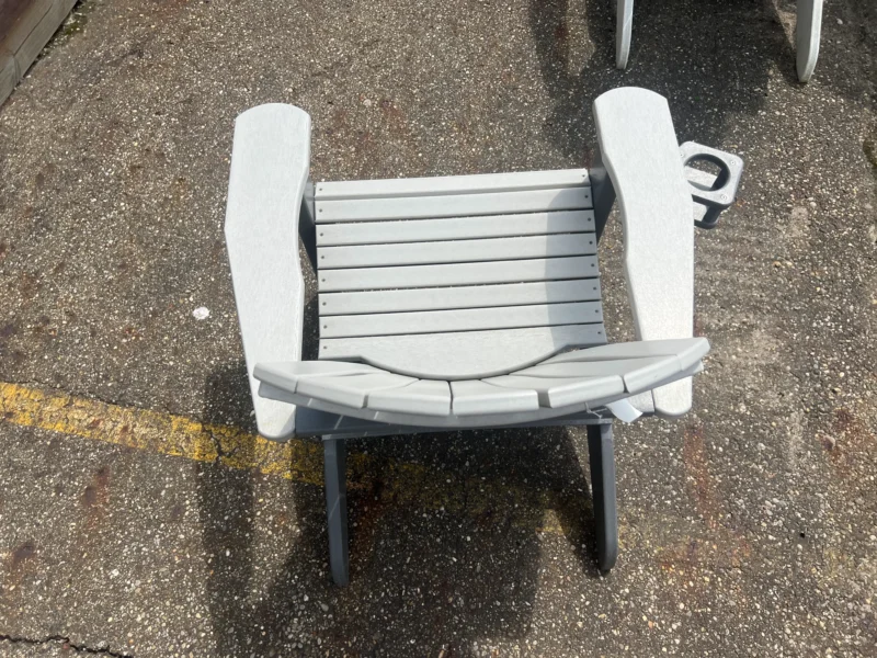 light grey beach chair Painesville ohio
