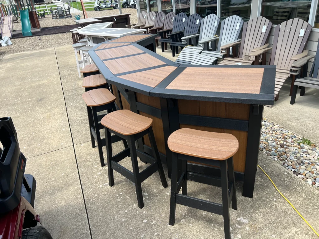out door bar table set for sale Eastlake ohio