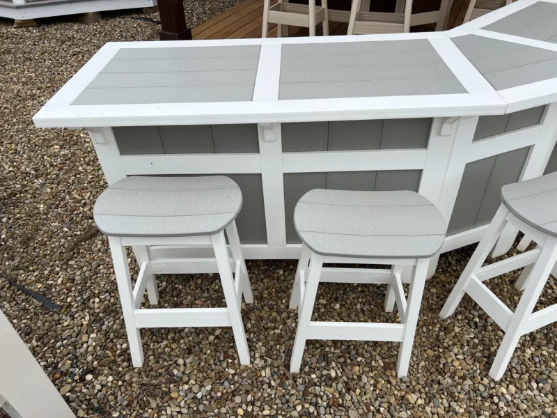 outdoor bar setting Painesville ohio
