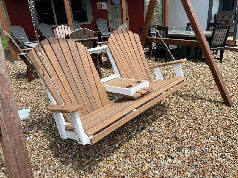 outdoor swing with frame for sale Wadsworth ohio