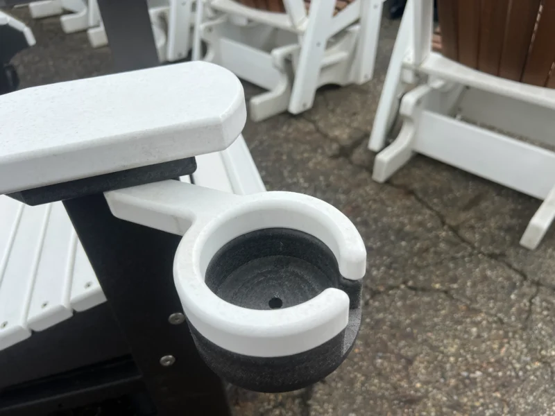 white swivel chair for sale Strongsville ohio