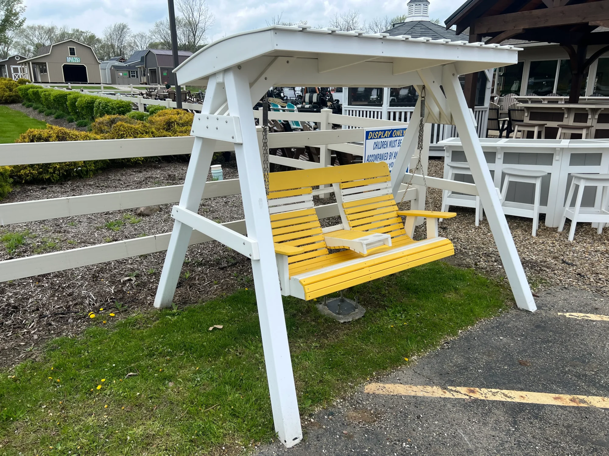 yellow outdoor swing Mentor on the lake ohio