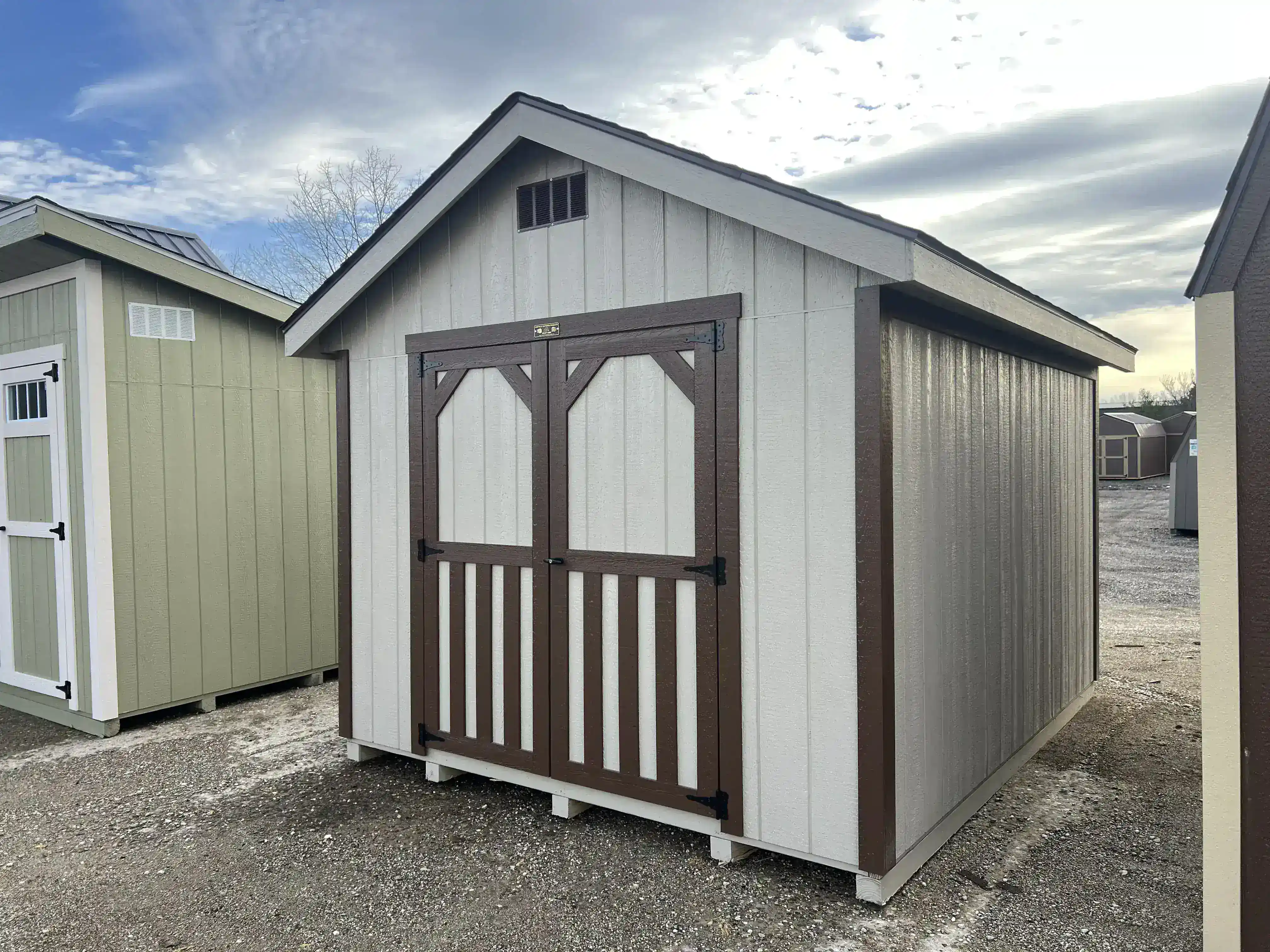 small utility shed For Sale