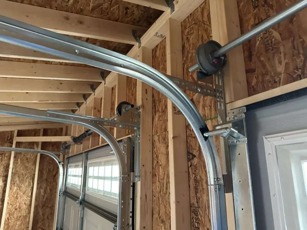How to Attach Haunted House Walls to Garage Floor painsesville ohio